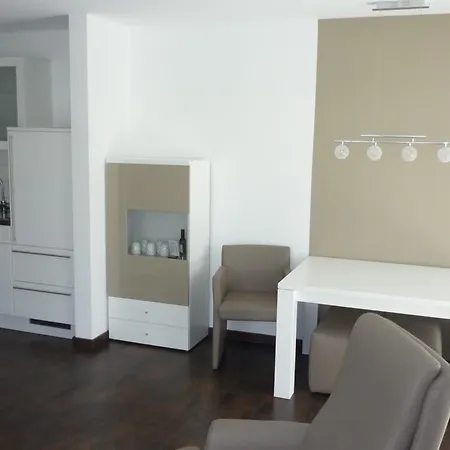 Wellness- & Golf-appartement 2.7 Hebelhof Aparthotel *